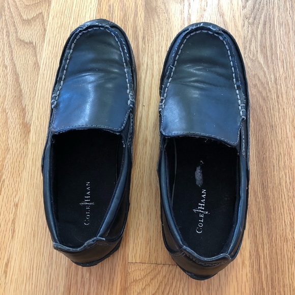 Boys Cole Haan dress shoes black size 4 - Picture 1 of 5